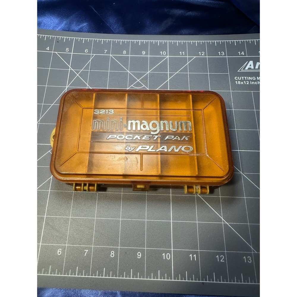PLANO Mini Magnum 3213 Vintage 2-Sided Pocket Tackle Box Translucent Orange